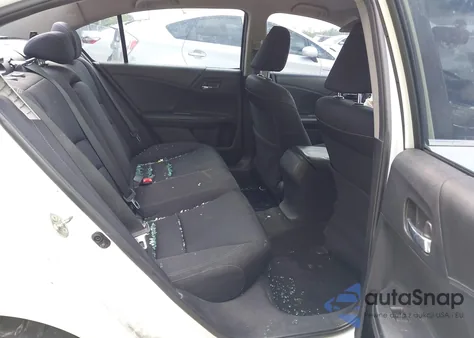 2015 Honda Accord Sport z USA, uszkodzony, nr VIN 1HGCR2F57FA095002